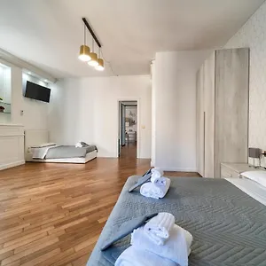 Dante 138 Class & Apartment Bari